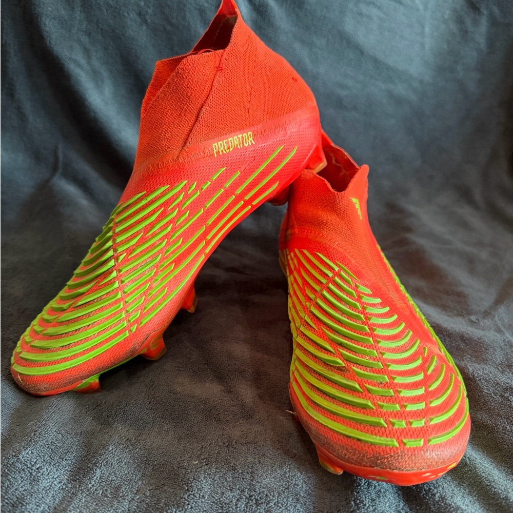 ADIDAS BOYS size 7 PREDATOR EDGE+ FG SOLAR RED/SOLAR GREEN